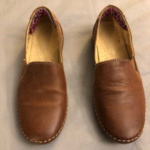 Naturizer size 6.5 leather loafer